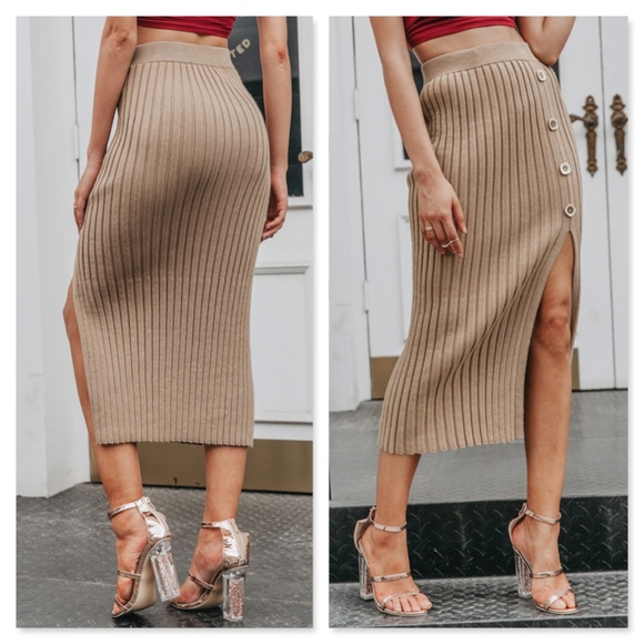 Khaki Rib Knit High Slit Buttoned Midi Skirt - Picture 4 of 9